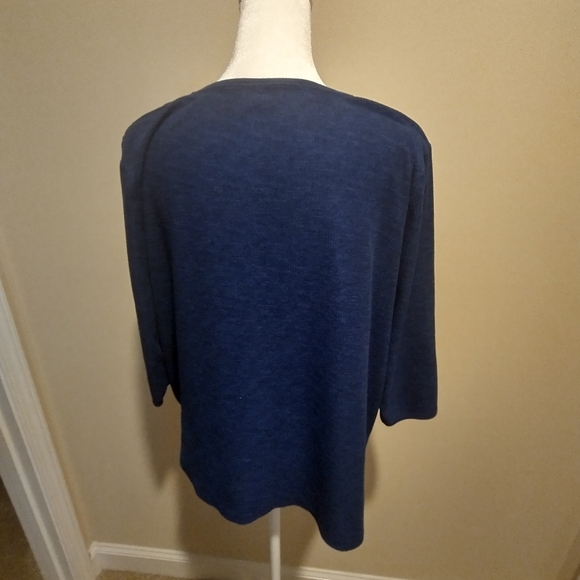 Women's Blue Ribbed Top With Pocket - Picture 4 of 4